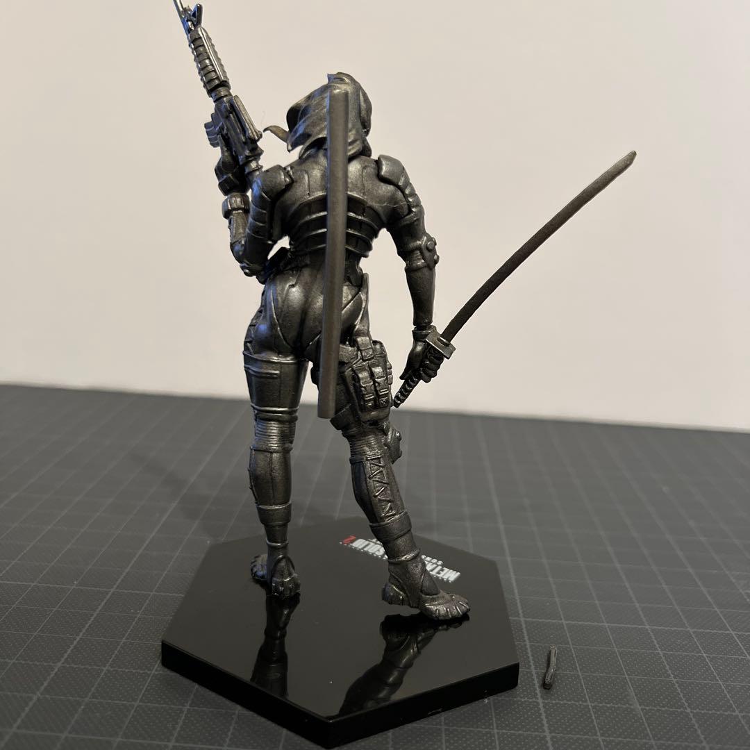 レア！ガンメタリック　メタルギアフィギュアコレクション　セット