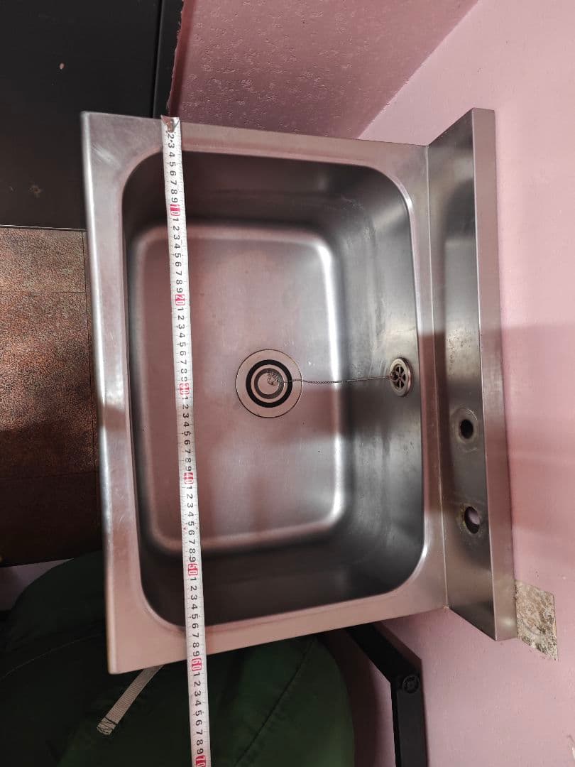 ステンレスシンク 下部棚付き東京都福生市の出品になります、引き取りのみ