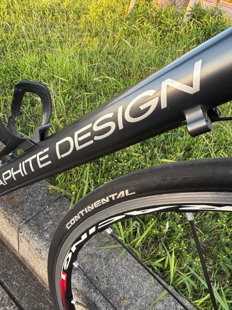 GRAPHITE DESIGN ロードバイク Di2