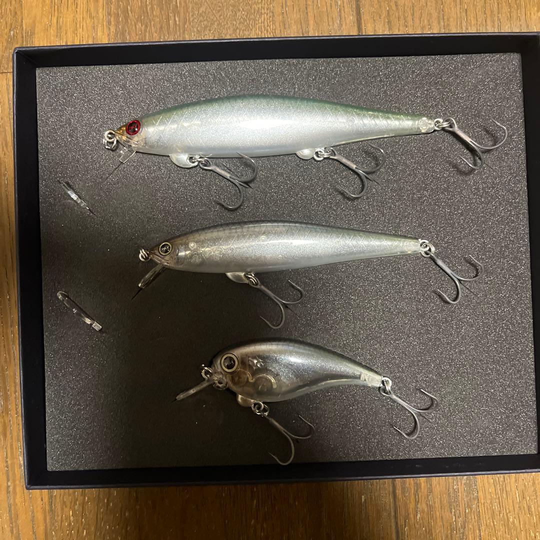 レヴォニック　コンプリートセット