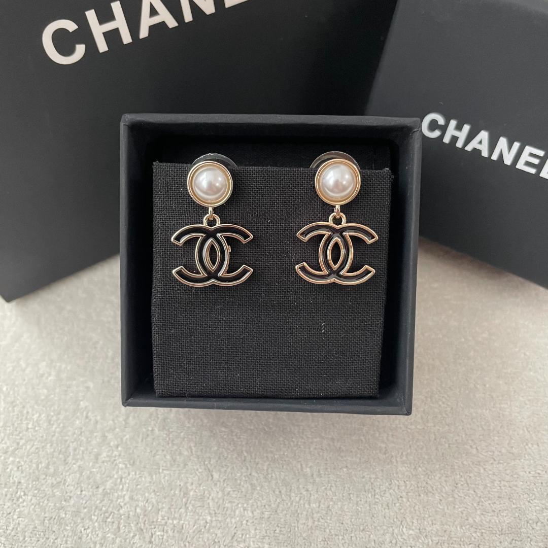 CC ココマーク ピアス ブラック/ゴールド