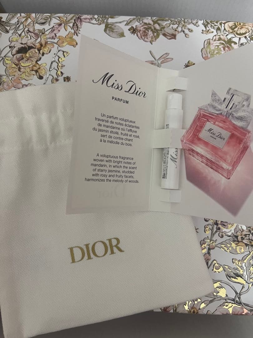 ディオールノベルティ　マザーズデー　ボックスセット
