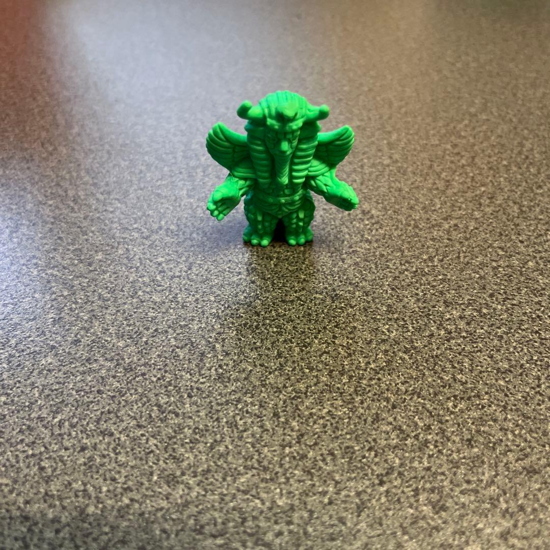 タ*ン様 ウルトラマン怪獣消しゴムポピー緑スフィンクス大