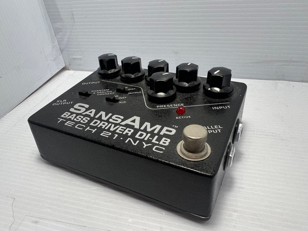 ベース SansAmp BASS D DI-LB / Tech 21 NYC