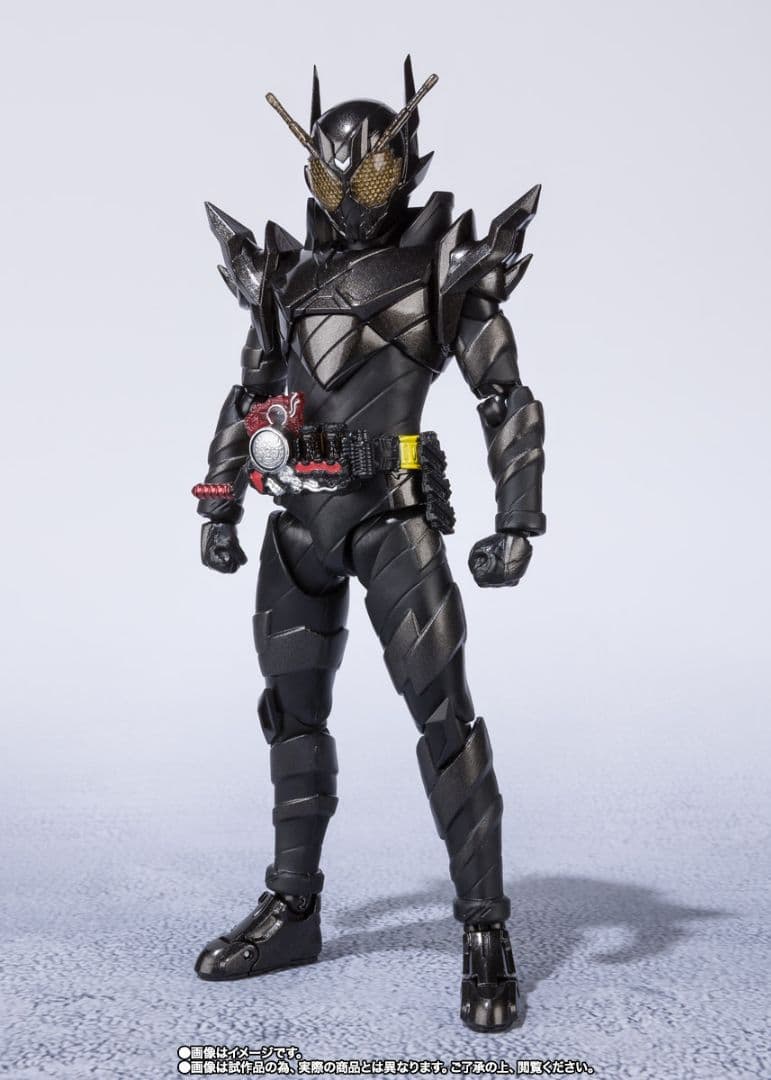 S.H.Figuarts 仮面ライダー　メタルビルド