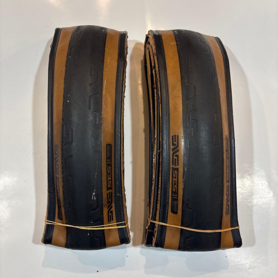 ENVE SESタイヤ 700 x 31c 2本セット 800km使用 中古品