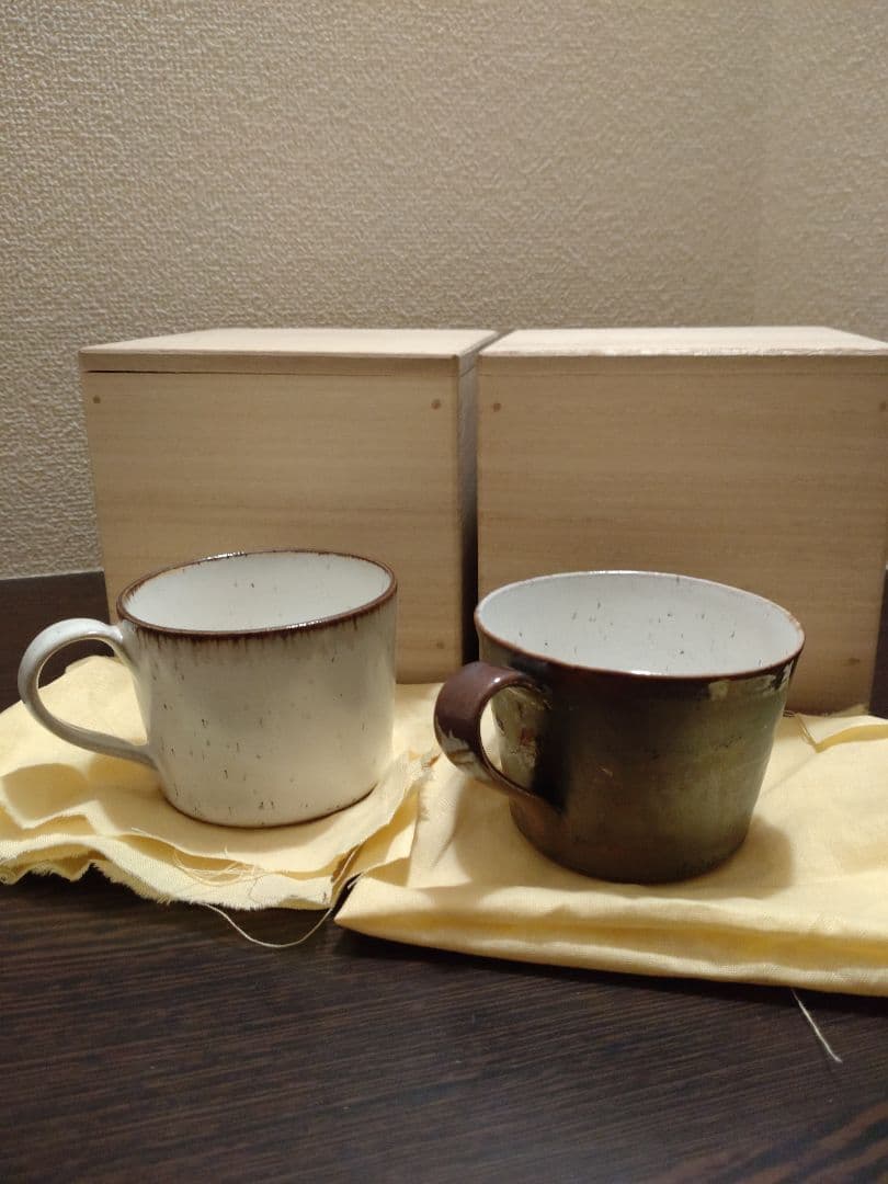 ルーシー・リー 手付きカップ ペア