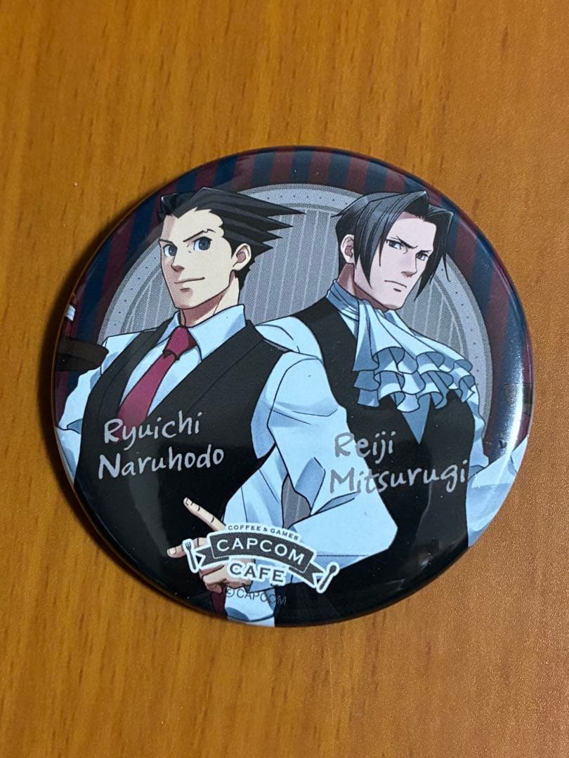 CAPCOM CAFE 缶バッジ 成歩堂龍一 御剣怜侍