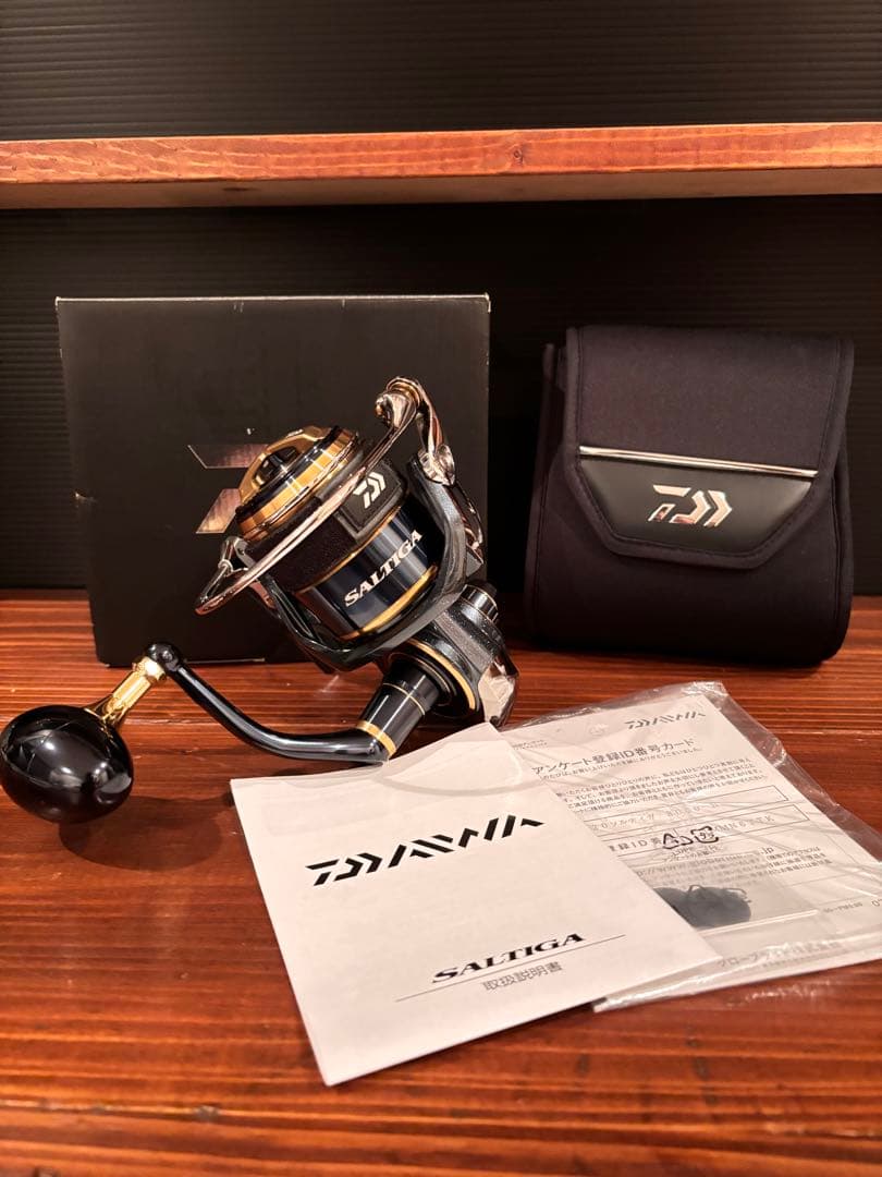 20 ソルティガ8000H 美品　SLPワークスノブ付