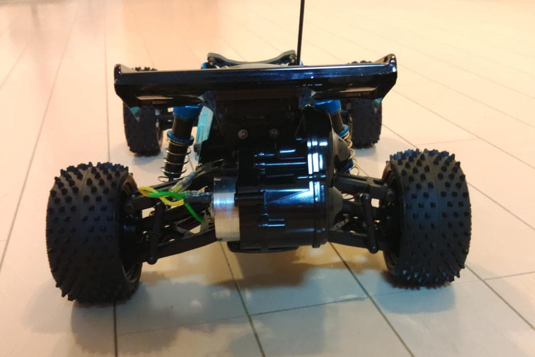 【美品・走行2回】タミヤ DT-03 OPパーツ付き LEYTON HOUSE