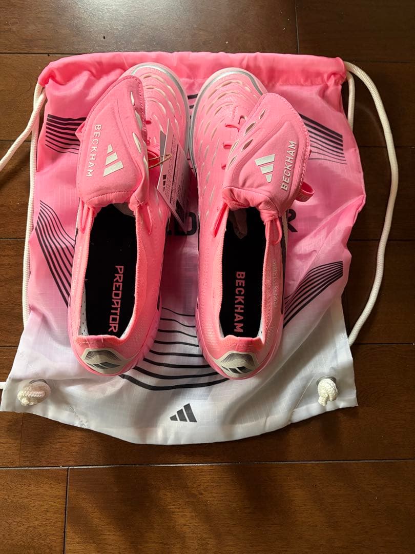 プレデターエリートFTFG ベッカムモデル　28.0