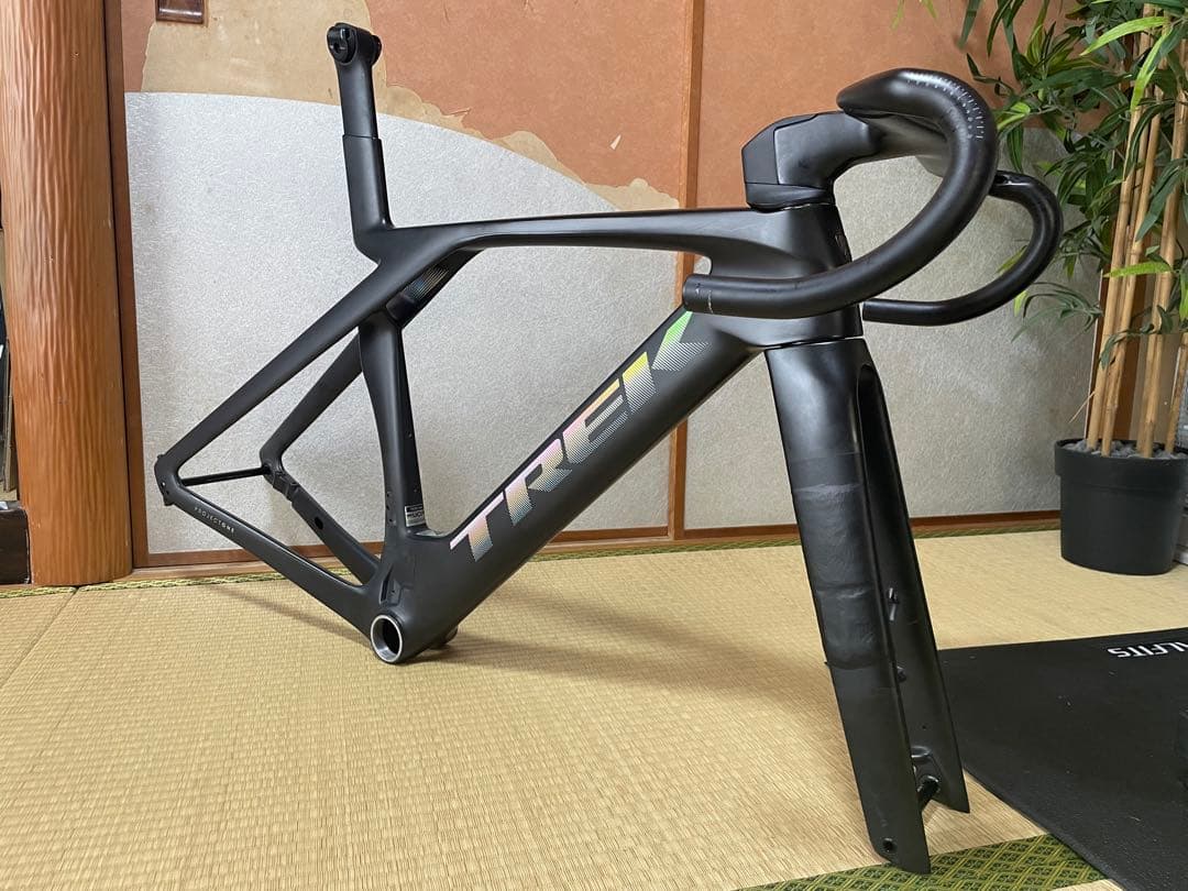TREK MADONE SLR GEN7 フレームセット＋ハンドル ジャンク