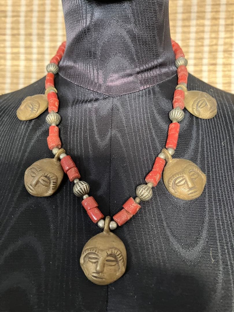 ミャンマー　ナガ族　アクセサリー　少数民族　ヴィンテージ　手仕事　稀少品