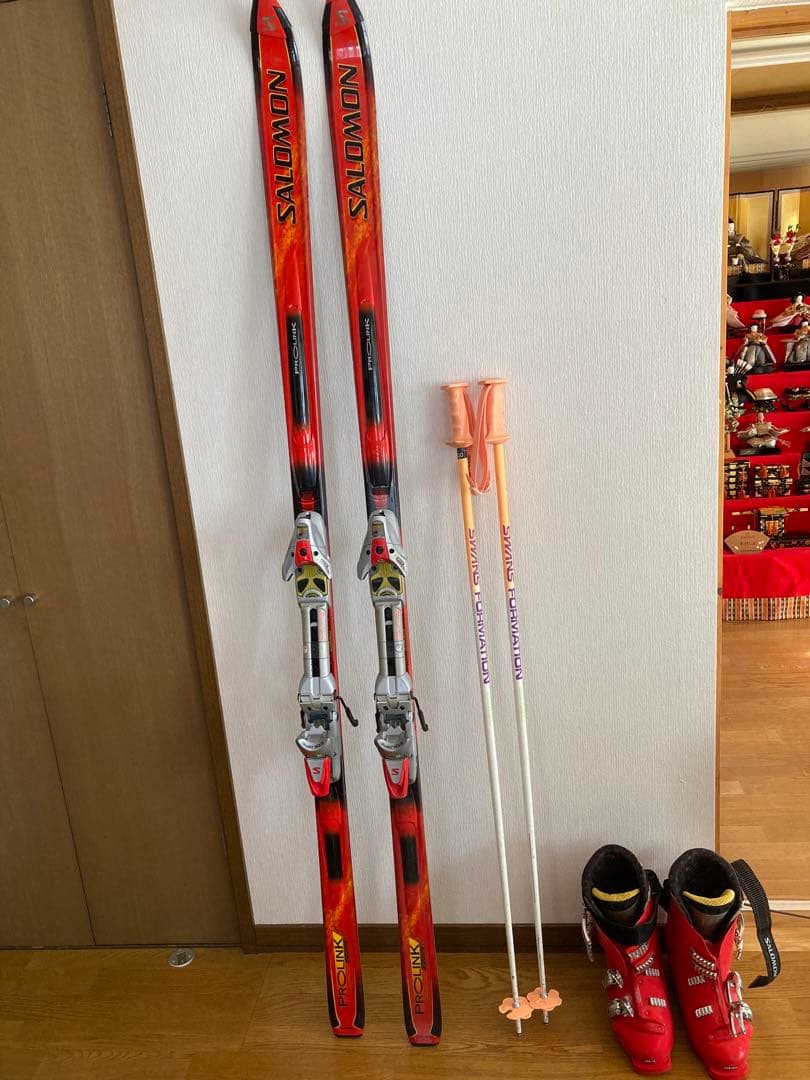 SALOMON スキーセット（ストック・スキー靴付き）