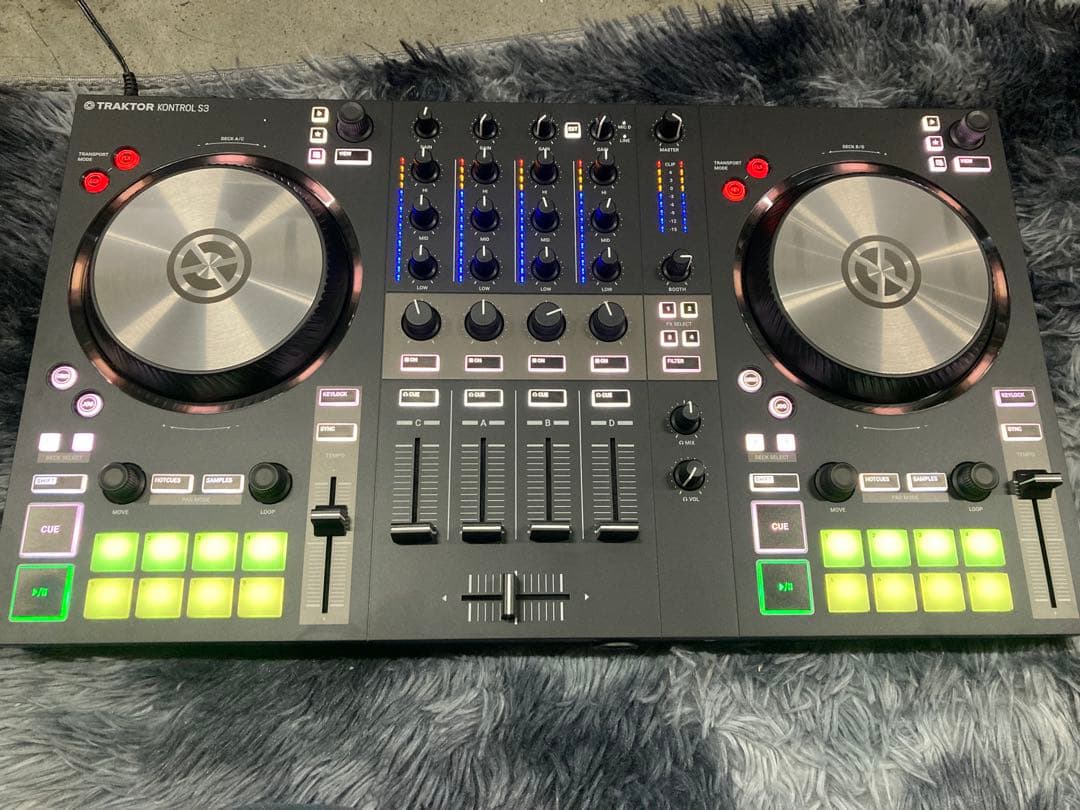 B0101)Traktor Kontrol S3 Djコントローラー