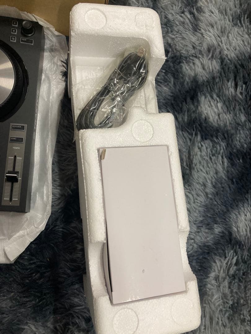 B0101)Traktor Kontrol S3 Djコントローラー