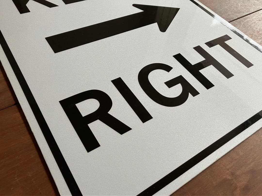 道路標識◆道路看板◆トラフィックサイン◆ロードサイン◆KEEP RIGHT
