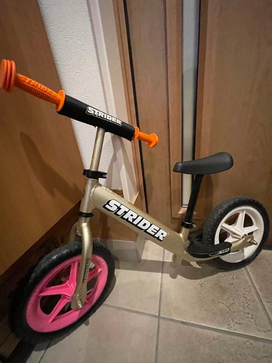 KING　 ゴールド　ストライダー 金色STRIDER アニバーサリー