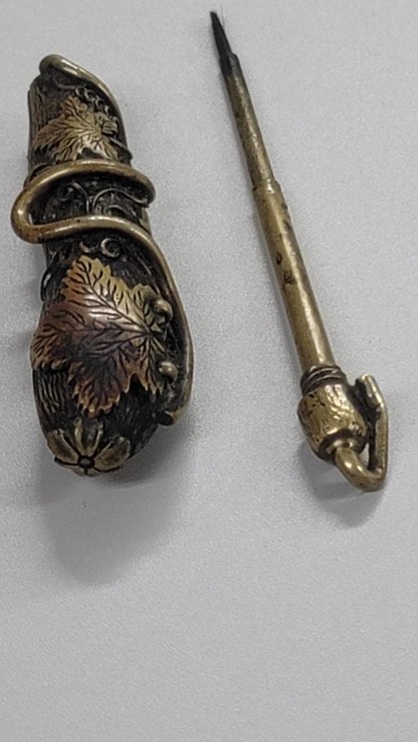 時代物　古銅　象嵌装飾入り　矢立て　書道具　筆入り　小さい