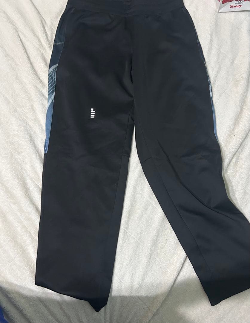 ソフトテニステニスハイジャパ限定ジャージ 黒 青アクセント