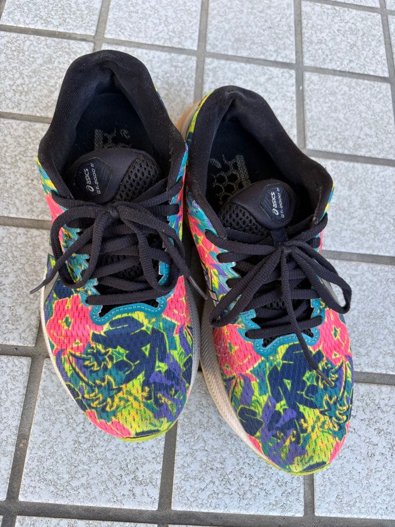 希少！！ASICS GT-2000 11 LITE-SHOW