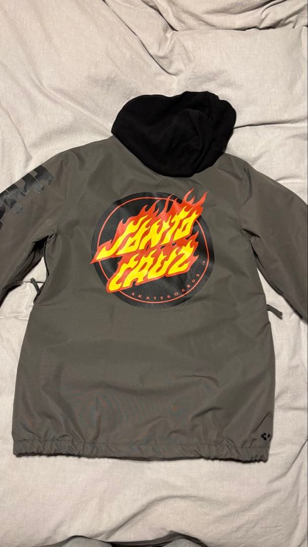 SANTA CRUZ スノボウェア