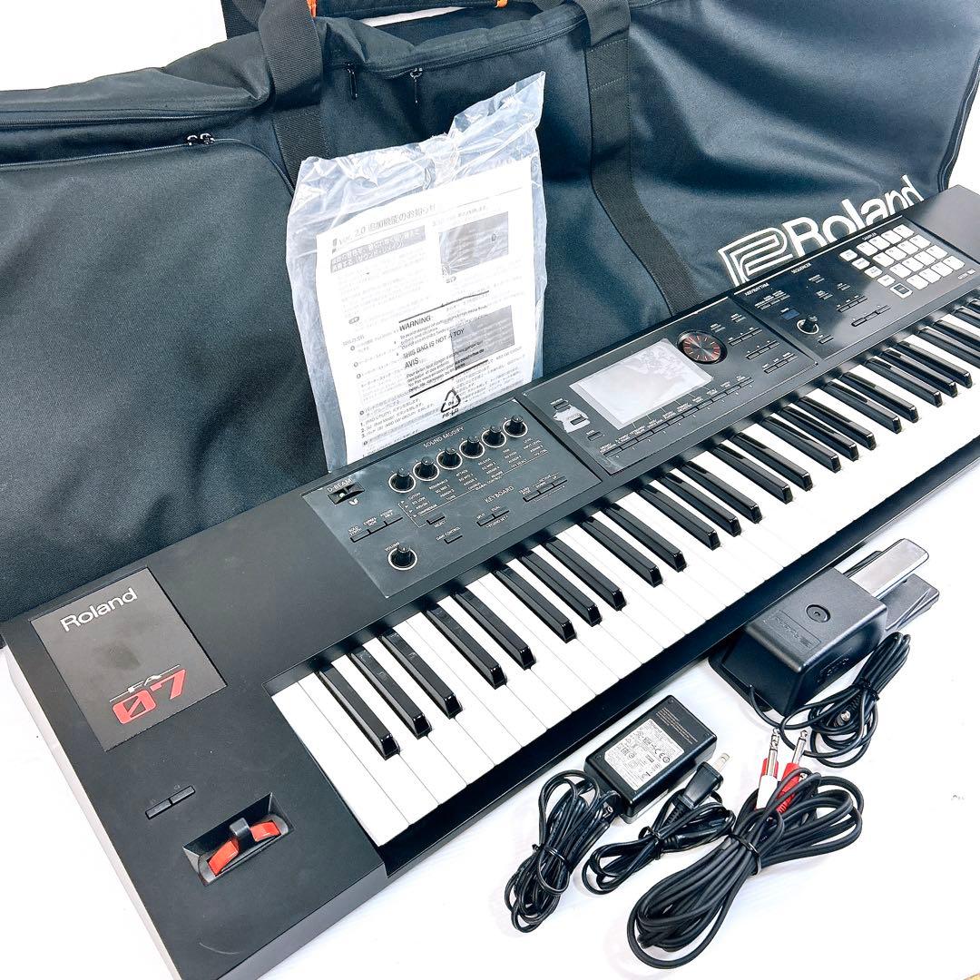 Roland ローランド　FA-07 76鍵 シンセサイザー　キーボード