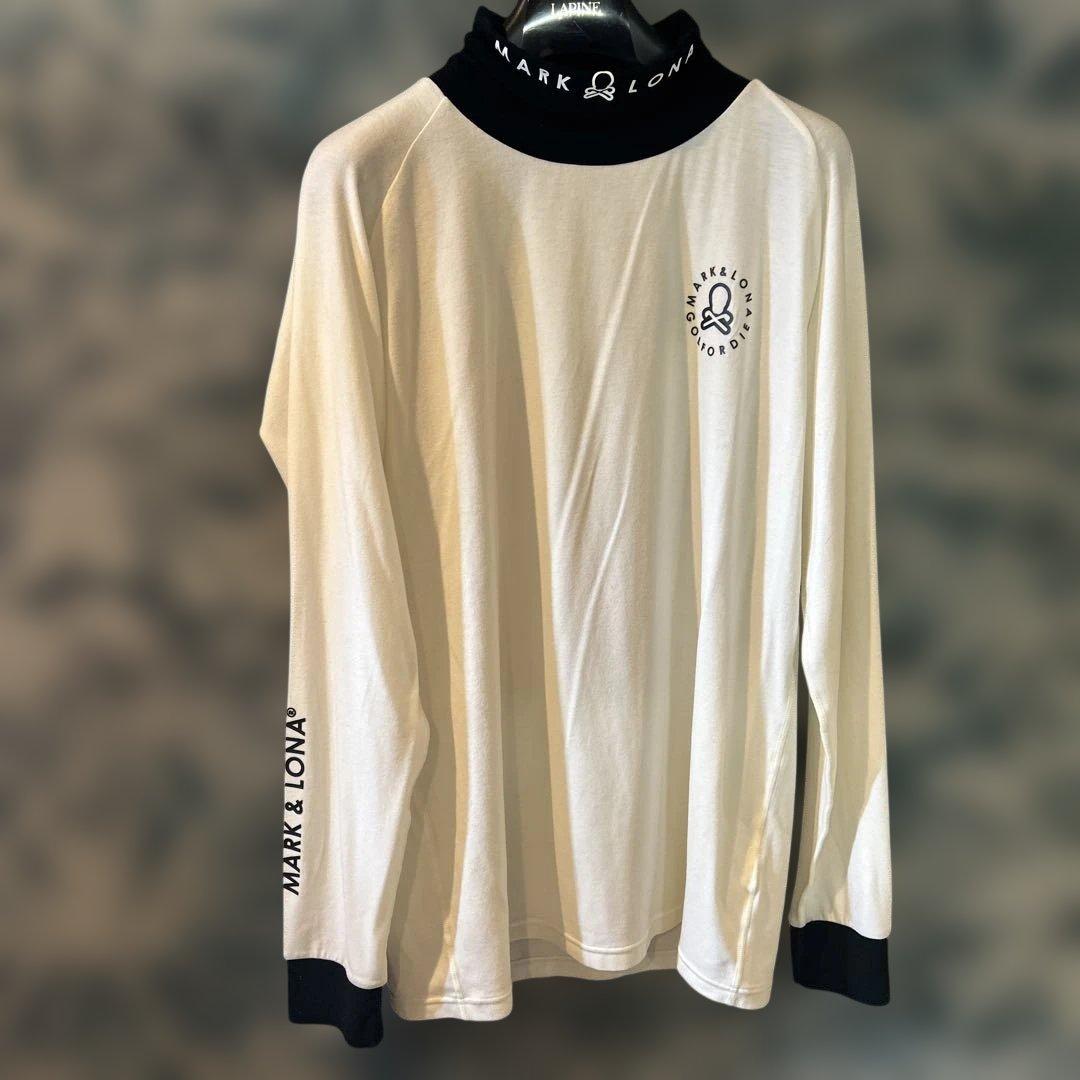 マークアンドロナ　タートルネック