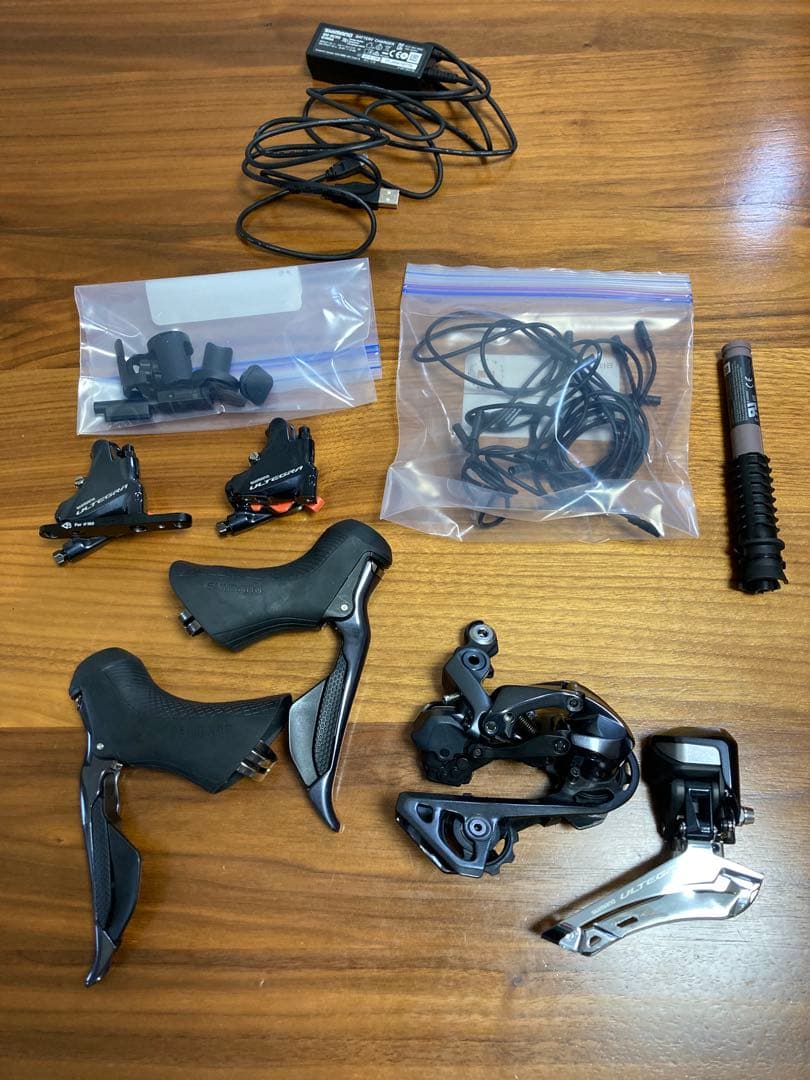 S*8様 SHIMANO R8000系ULTEGRA Di2セット　油圧ブレーキ
