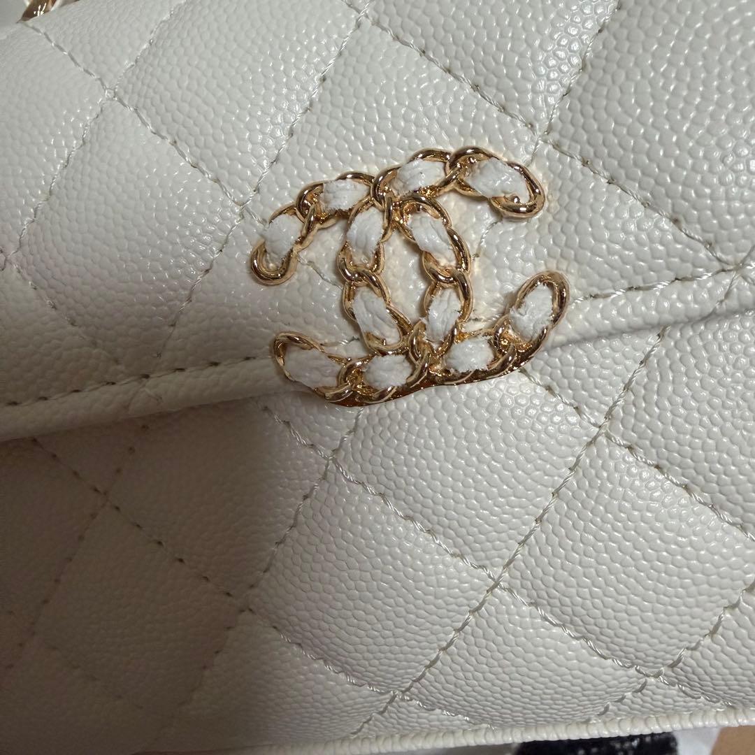 ら*ら様 CHANEL MAKE UPノベルティキルティングホワイトショルダー