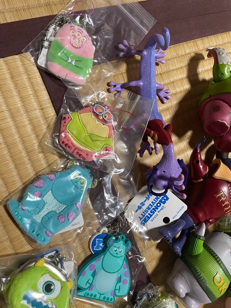 モンスターズインク　MU ディズニー　マイク　サリー　フィギュア　おまとめ