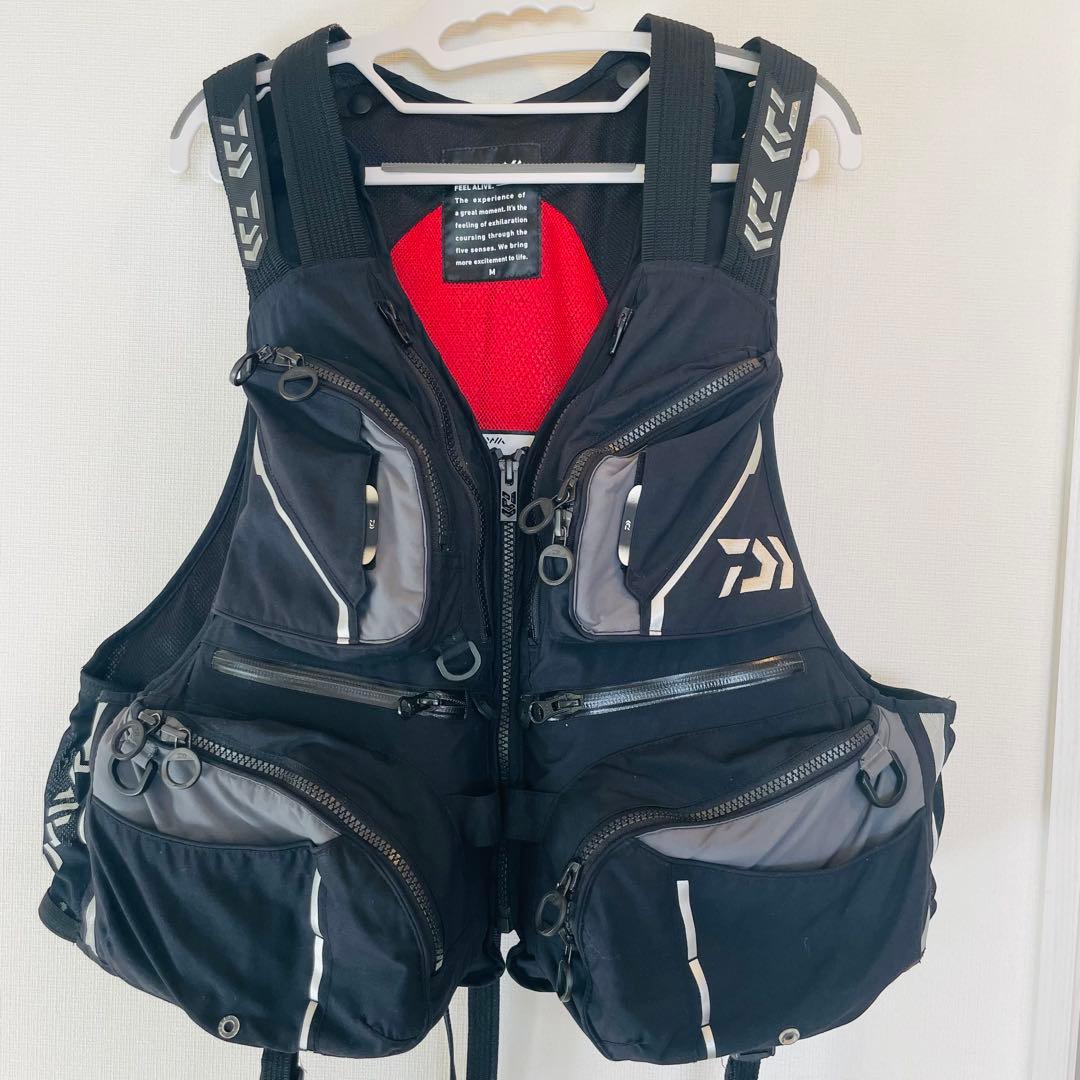 Daiwa フィッシングベスト ブラック レディース