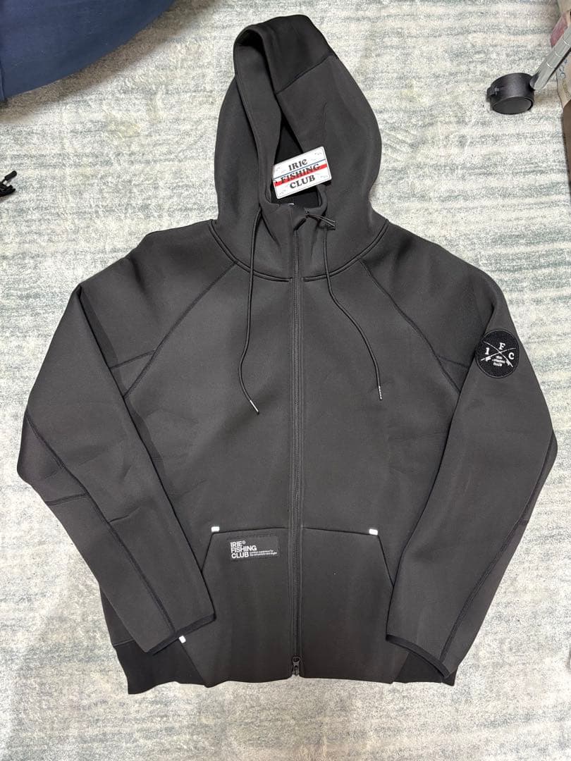 アイリーフィッシングクラブ　ジップアップパーカー