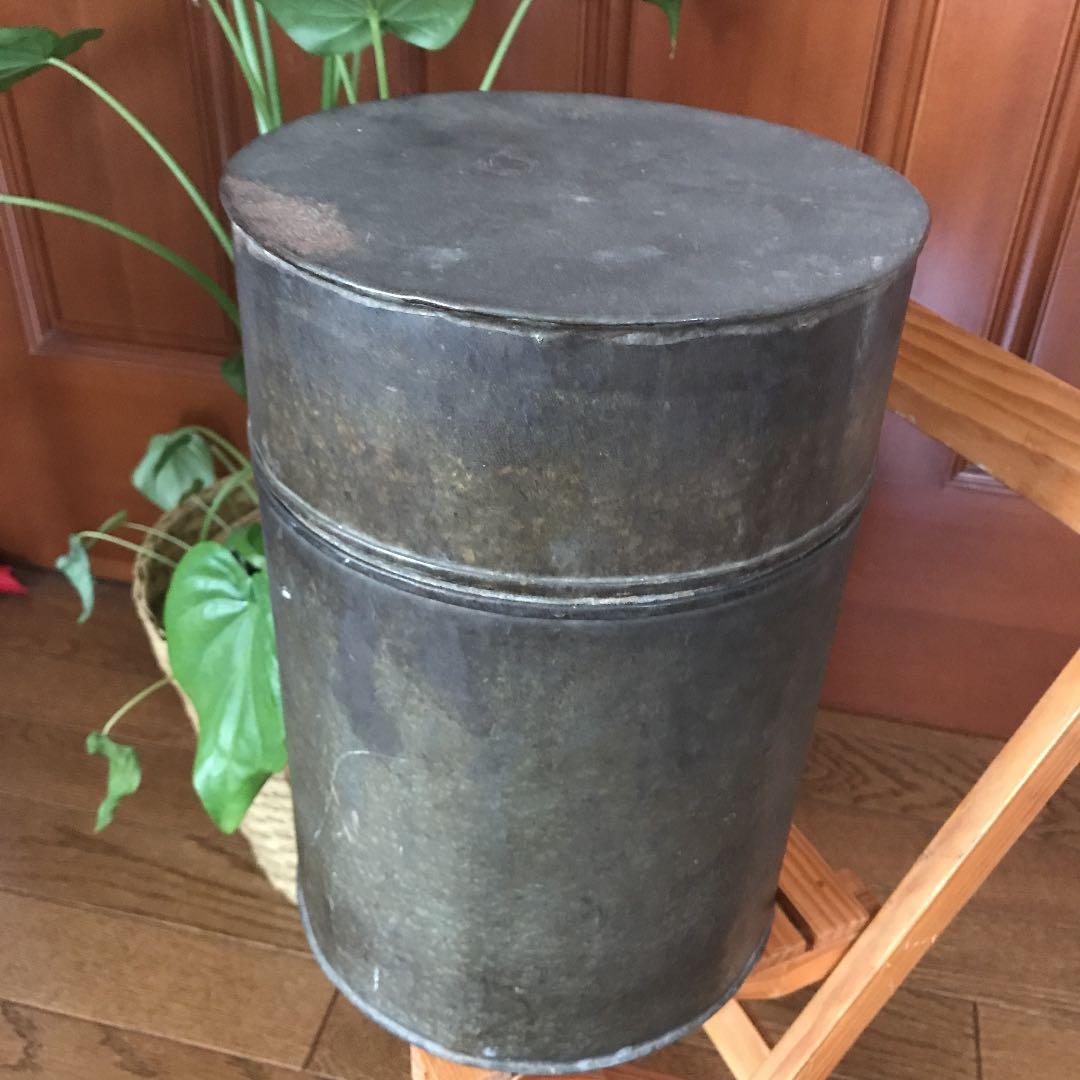 ビンテージ インダストリアル  レトロ ブリキ缶 蓋付き 筒型