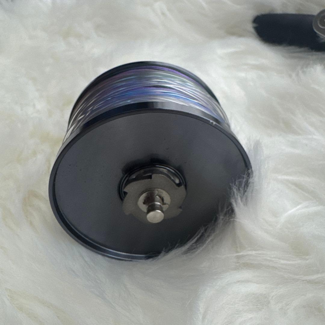 超美品シマノ　オシアジガー4000HGカスタム　替スプール付