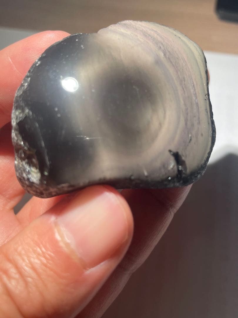 研磨品　十勝石玲瓏　淡ピンクベースオーロラ　レインボーオブシディアン