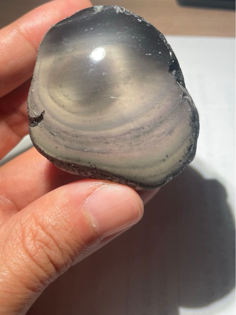 研磨品　十勝石玲瓏　淡ピンクベースオーロラ　レインボーオブシディアン