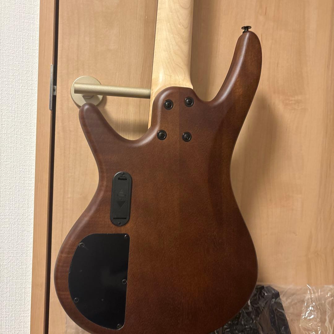 【新品同様】5弦ベース Ibanez GSR205B-WNF