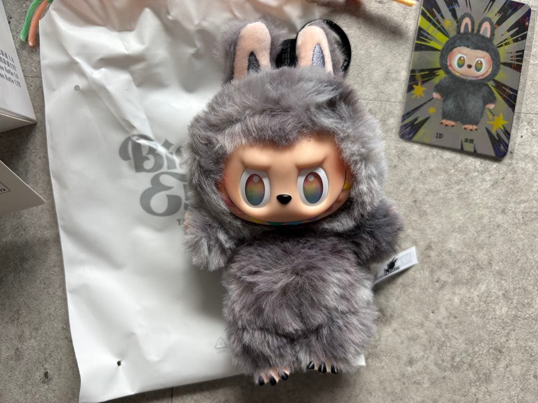 ラブブ　エナジー　LABUBU Energy 正規品　シークレット ID