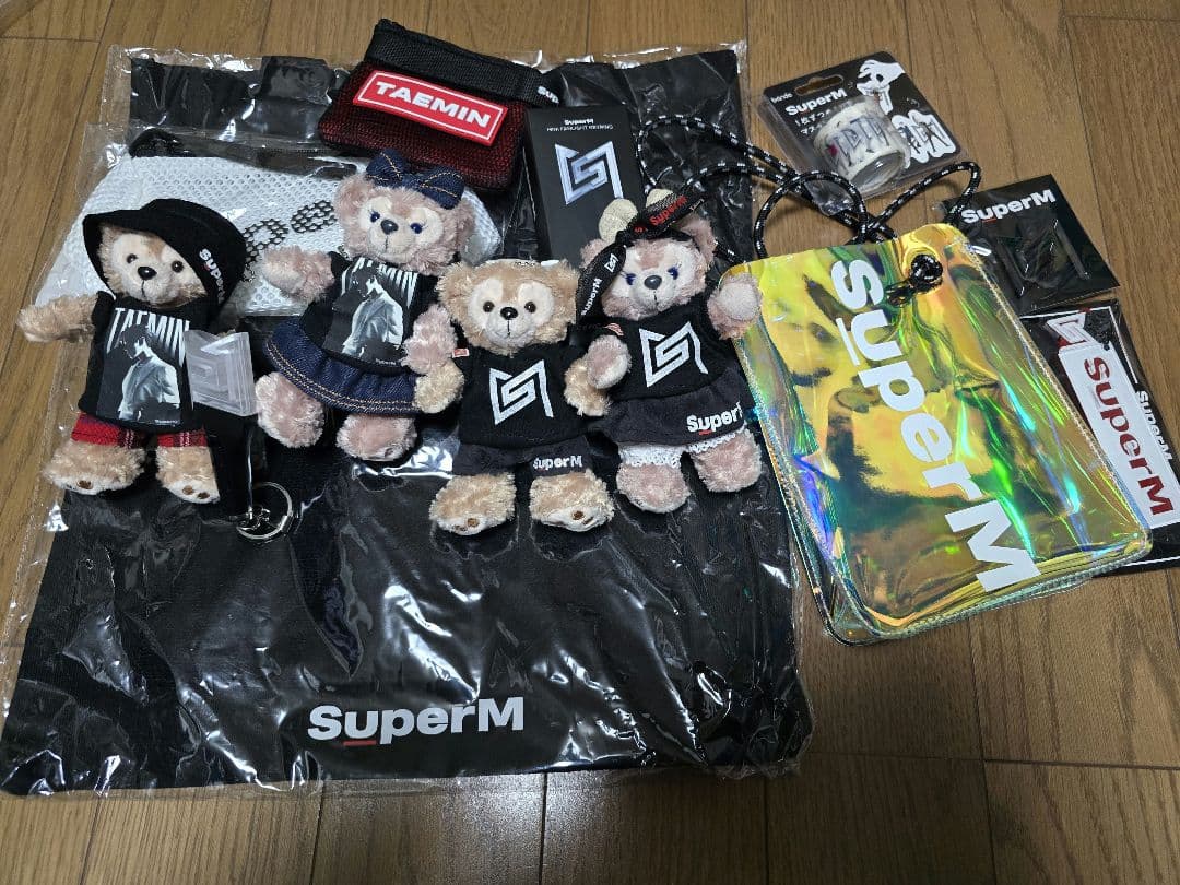 新品SuperM　TAEMIN グッズ　人形ぬいセット