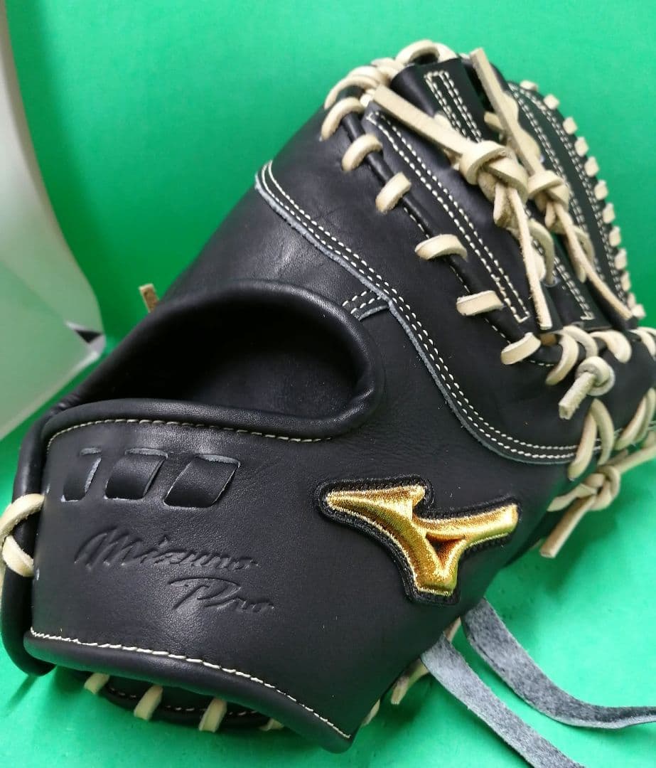 522.展示会限定品MizunoPro硬式ミット