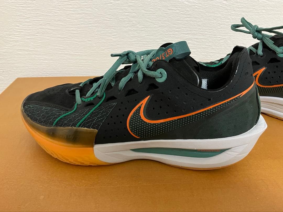 ナイキ G.T.カット 3