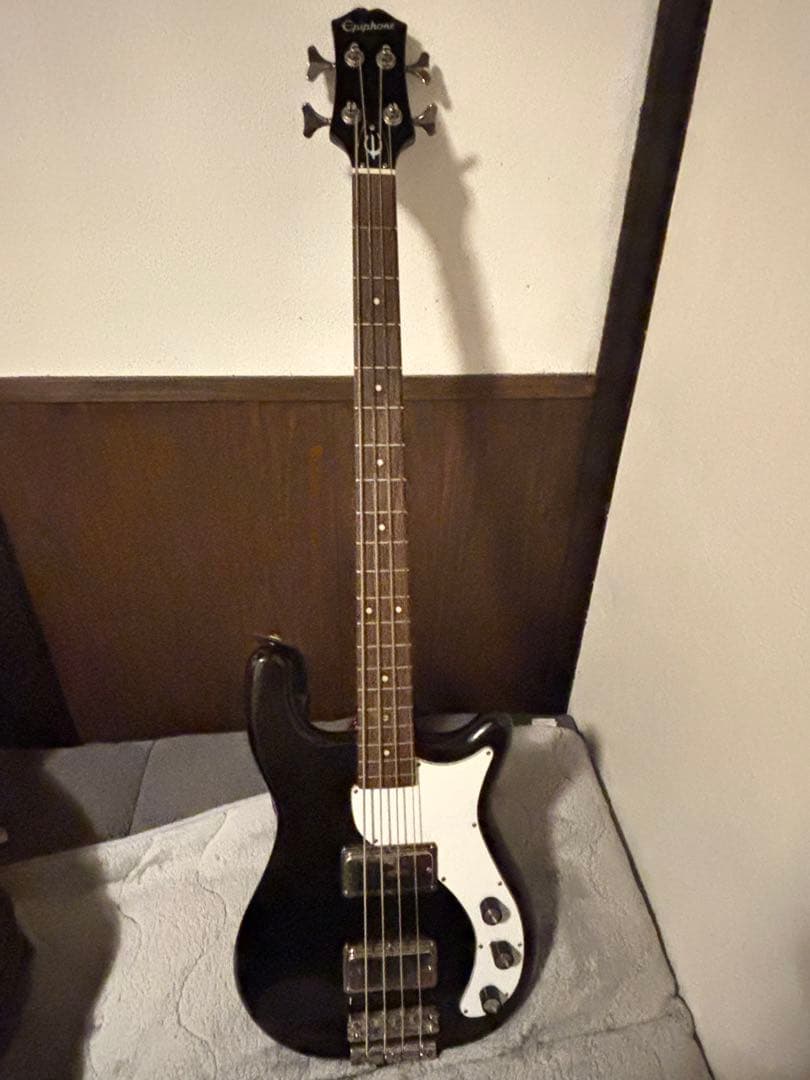 綺麗 Epiphone Embassy bass Black