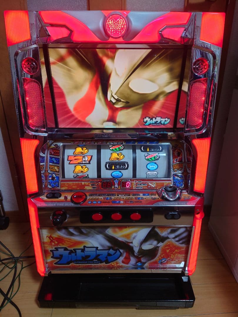 パチスロ　実機　ウルトラマン