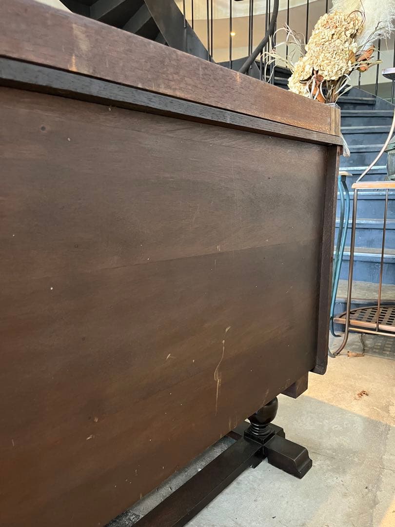 イギリス　アンティークキャビネット