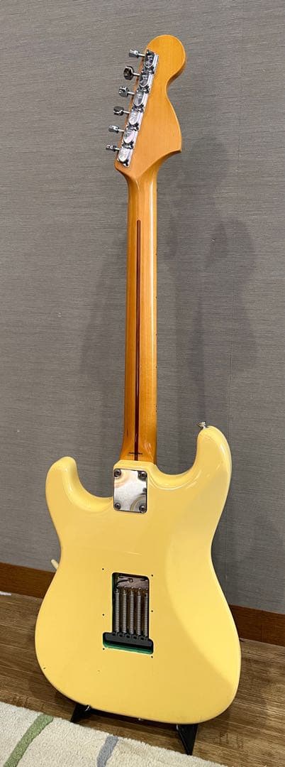 ラージ!リバース!!スキャロップ!!!【希少ネック90'sフェンジャパストラト】