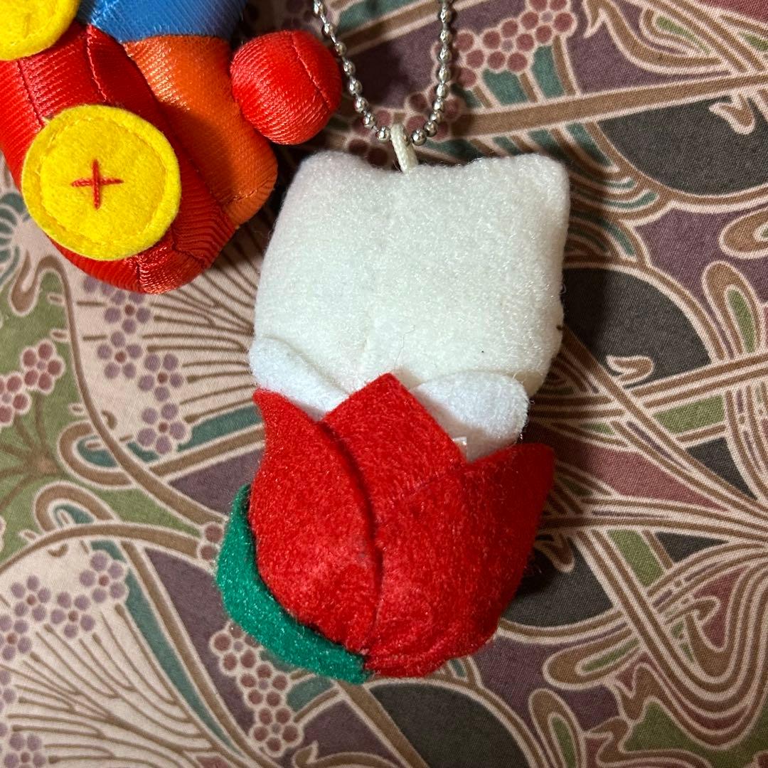 【激レア】ハローキティ お花 チューリップ キーホルダー キティちゃん