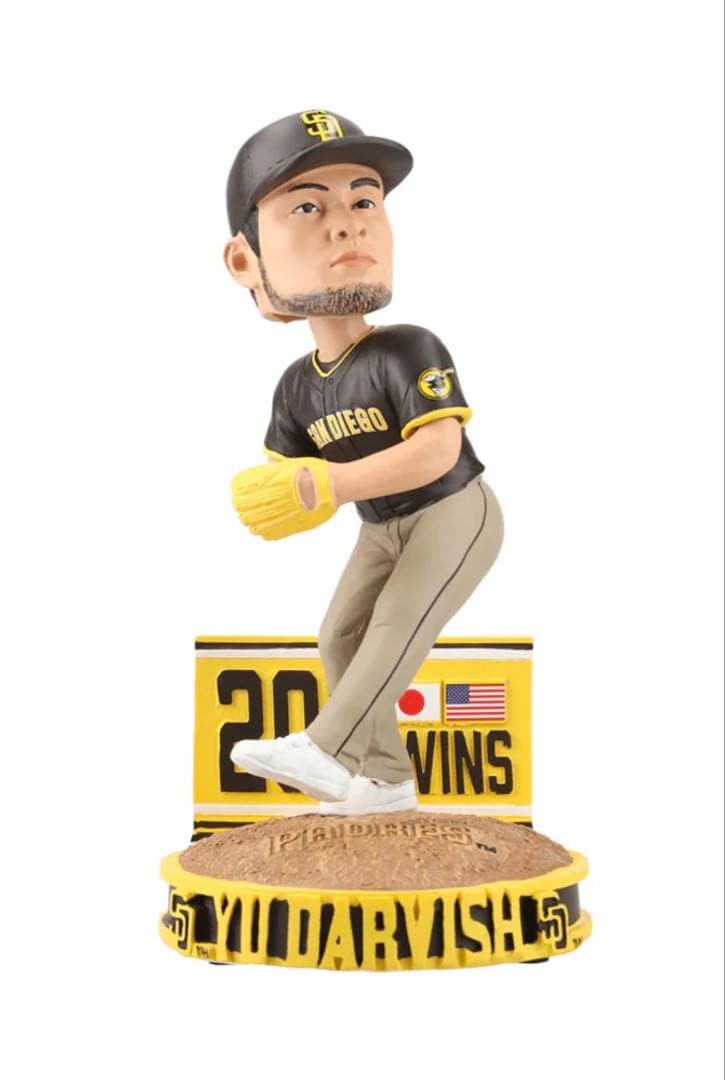 新品未開封品！　ダルビッシュ　ボブルヘッド　フィギュア