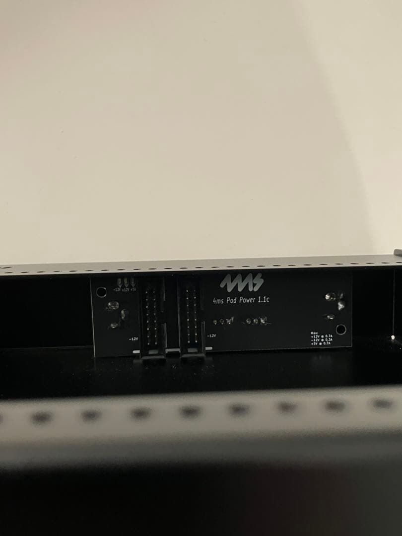 4ms Pod32 (Powered) モジュラーシンセケーキ