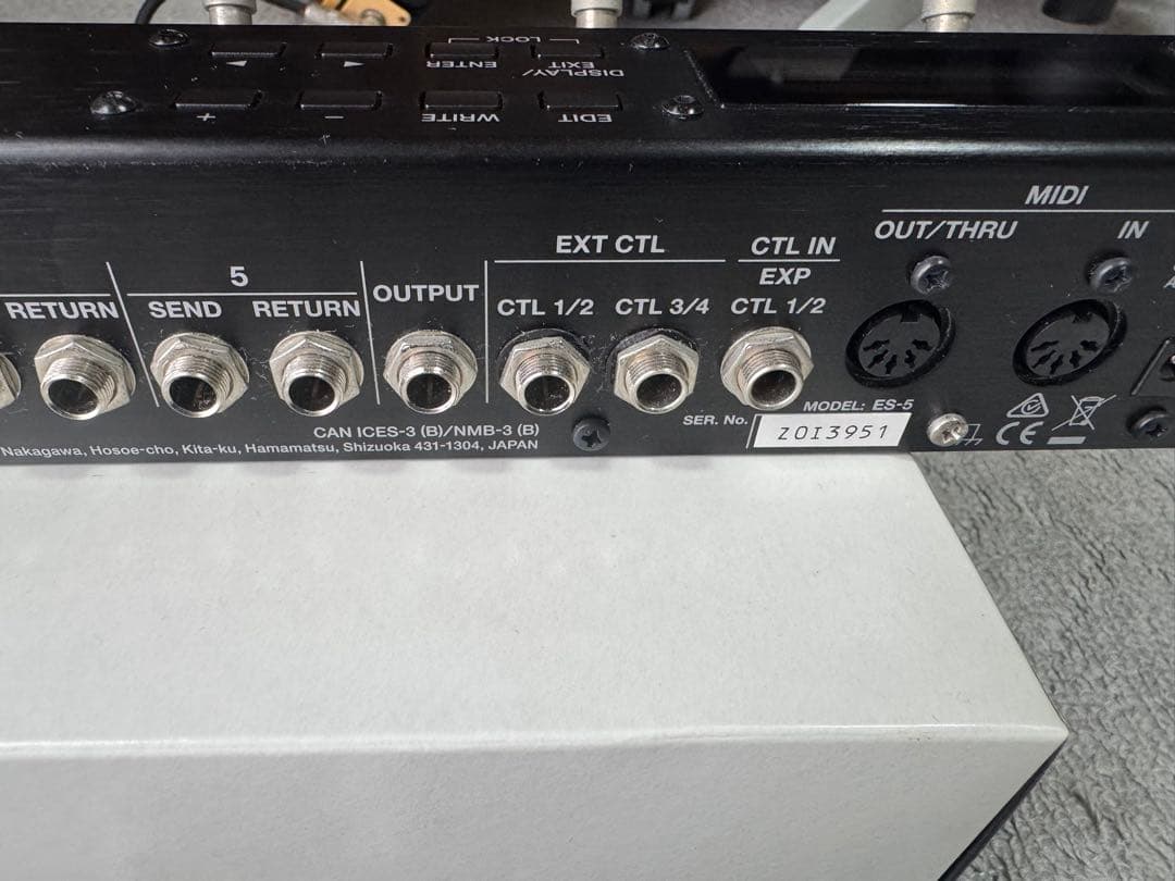 BOSS エフェクトスイッチングシステム ES-5